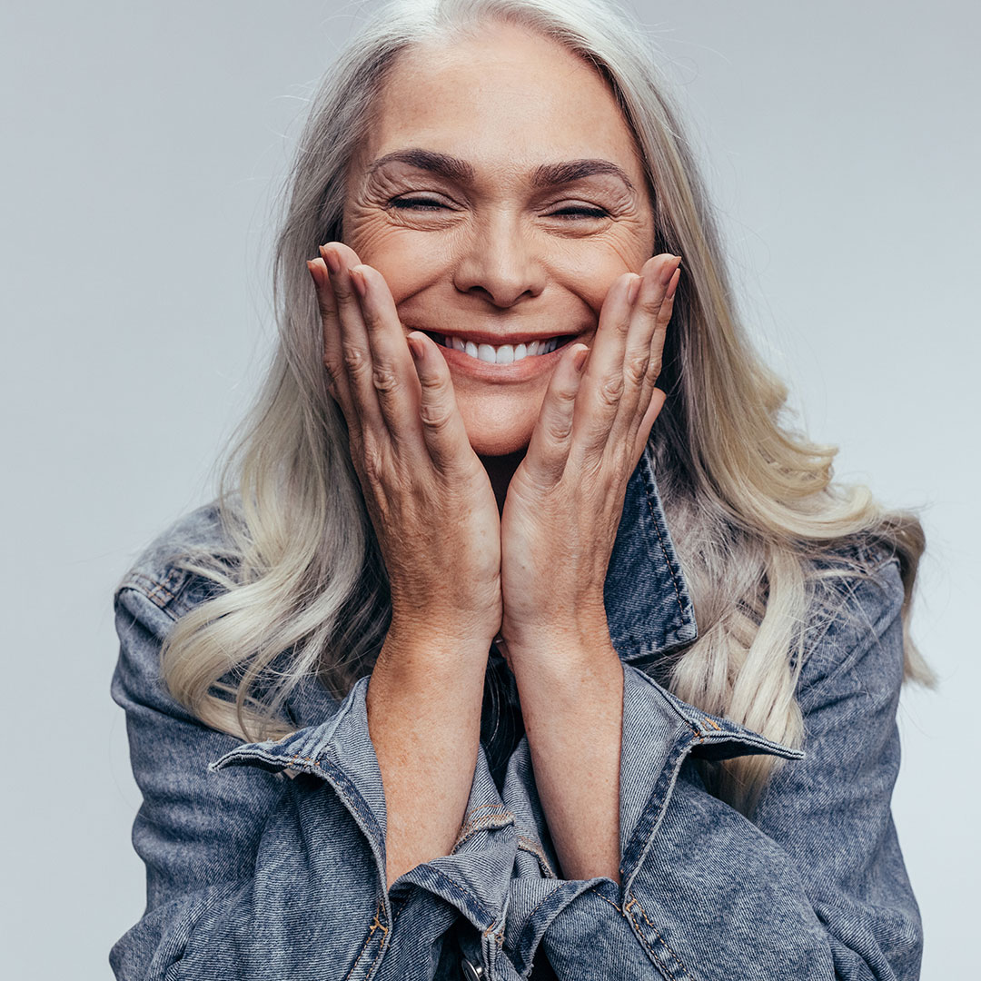 askew-dental-implant-smile